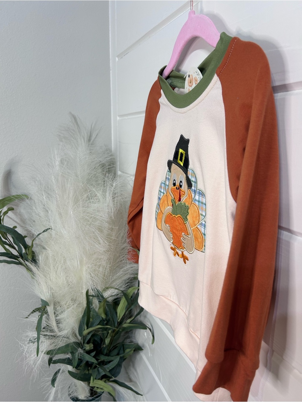 Kids Thanksgiving Pilgrim Duck Sweatshirt - Rust & Cream